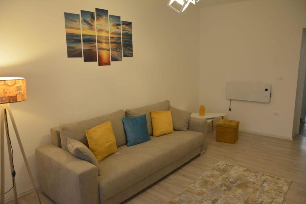 Sunrise Apartment Petroşani Dış mekan fotoğraf